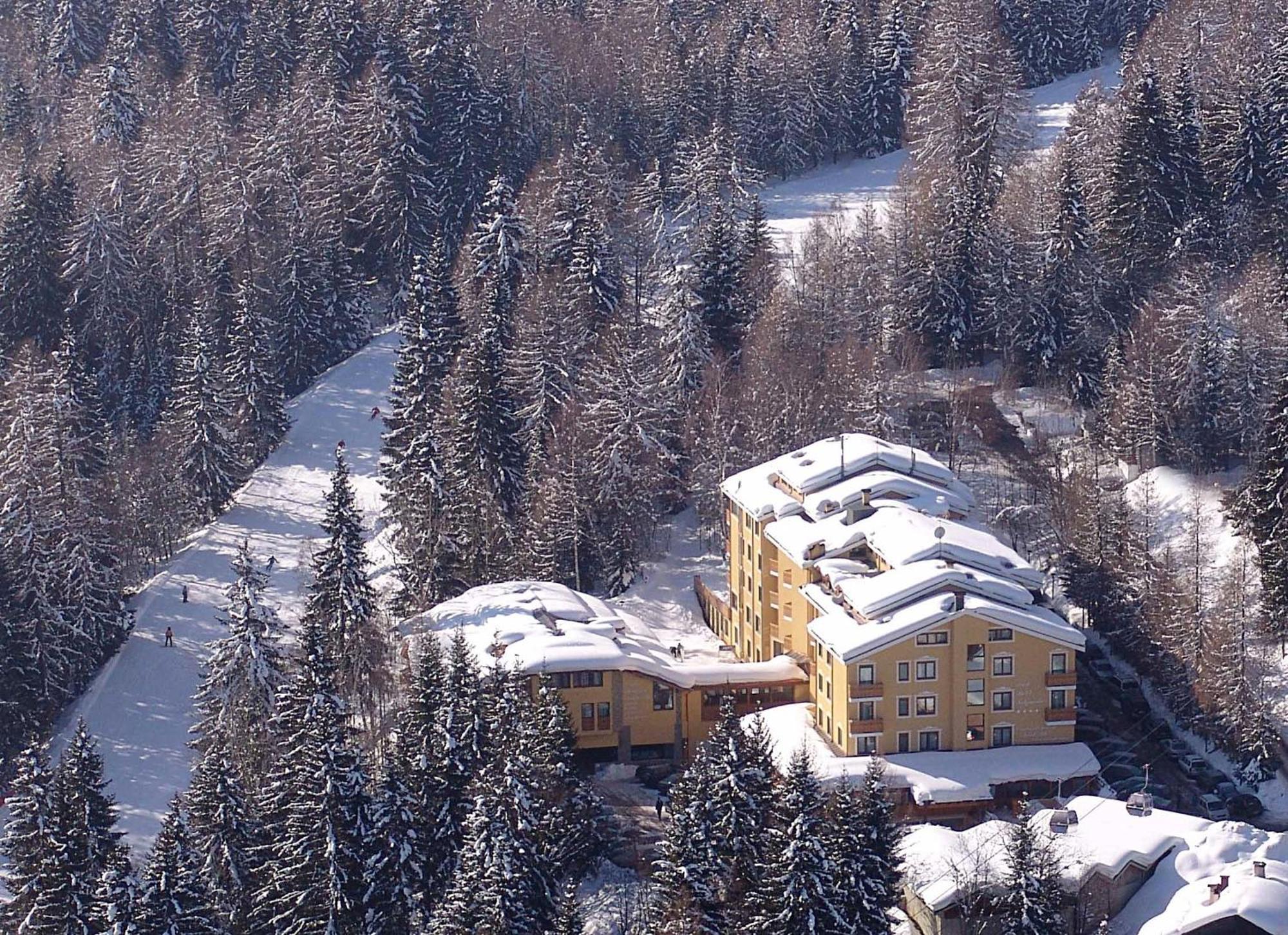 Park Hotel Folgarida Exterior photo